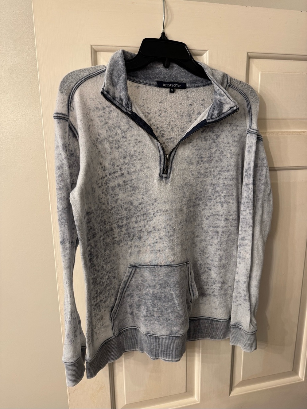 Ocean Drive Men’s Distressed Light Gray Half-Zip Pullover